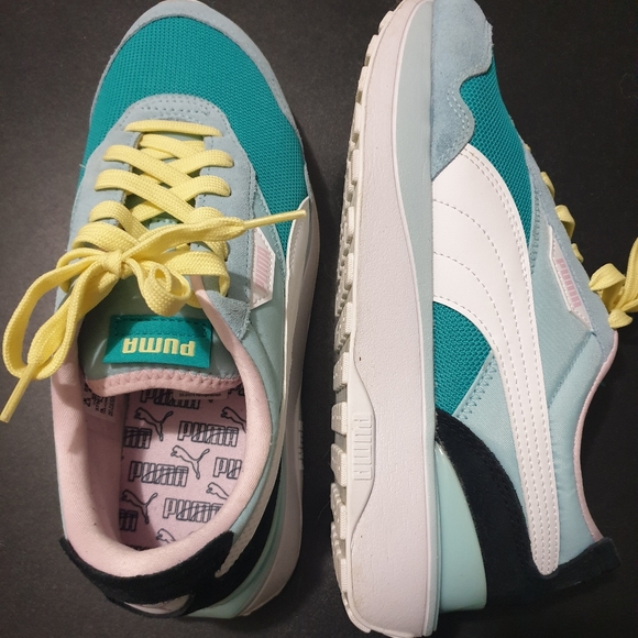 Puma sneakers sz 9 - Picture 7 of 7